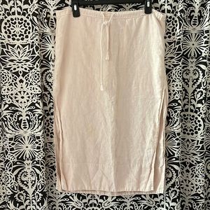 Guess linen drawstring skirt with two side slits. Small.